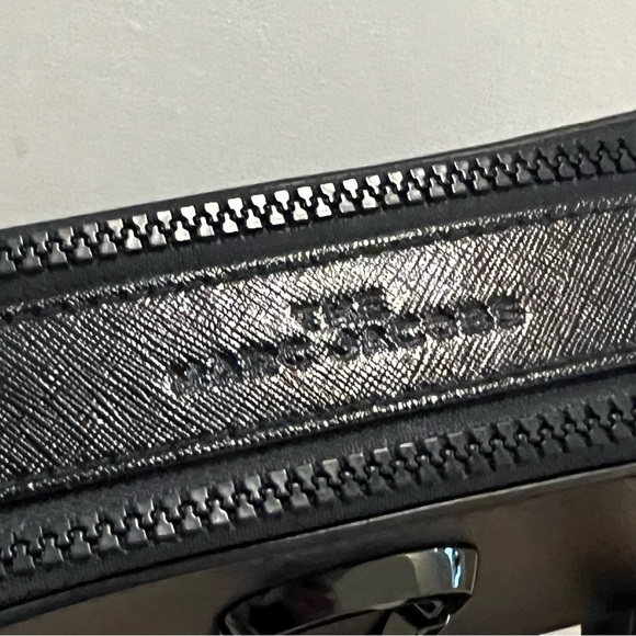 MARC JACOBS The Snapshot Coated Leather Bag in black - Picture 5 of 8